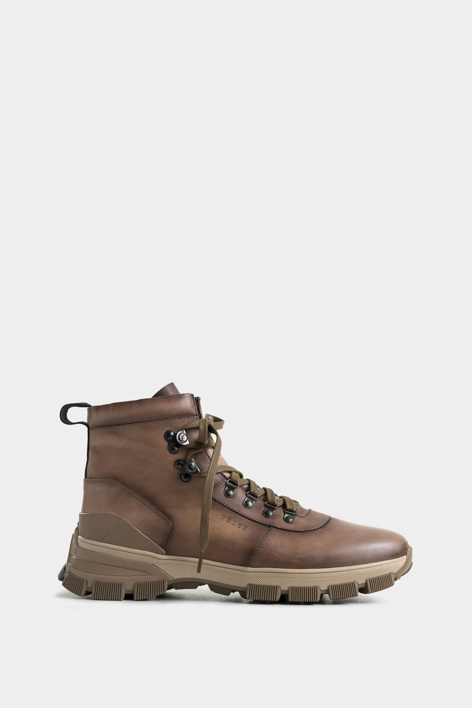 Venture 3 Distressed Leather Boots for Men